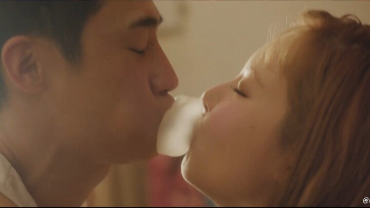 HyunA's New Song Q&A MV Released