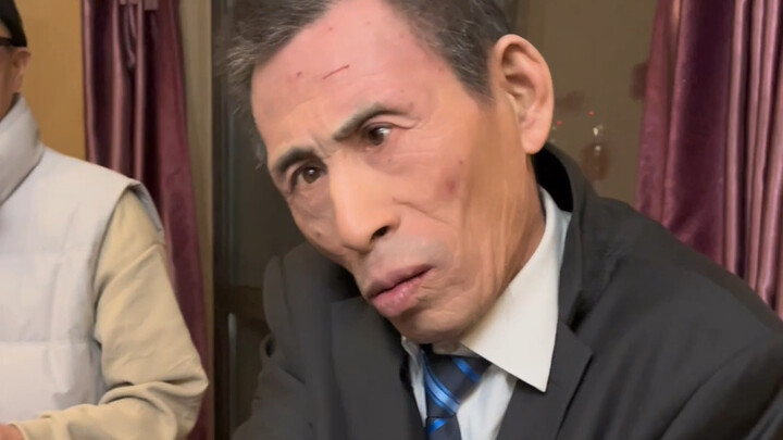 ไม่ได้มีความสุขเลยสักนิด...