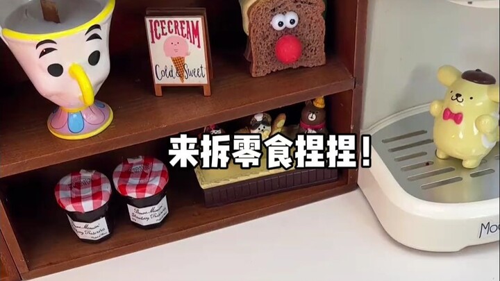 Mở đồ ăn vặt bóp bóp nào!