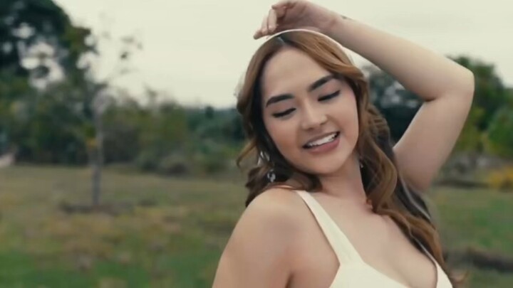 Cinta pertama gadis desa