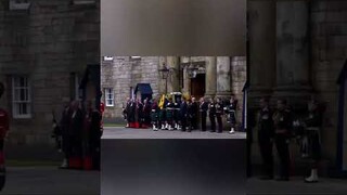 Goodbye MaMa | Princess Anne curtsies as Queen Elizabeth's coffin arrives at Holyroodhouse