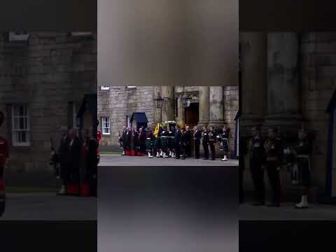 Goodbye MaMa | Princess Anne curtsies as Queen Elizabeth's coffin arrives at Holyroodhouse