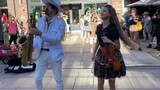 "Dance Monkey" แซกโซโฟนและไวโอลินบนท้องถนน