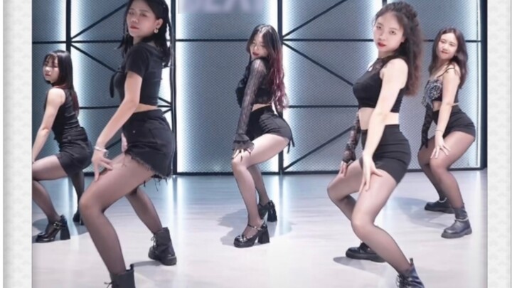 Wiggle Wiggle sexy black silk female group dance ~
