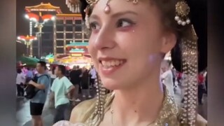 大唐不夜城真的没有夜晚!!震惊国外小姐姐一整年