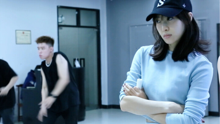 [Practice Room] Victoria Song [The Roof is on Fire] - New Year's Eve Gala Collaboration Stage