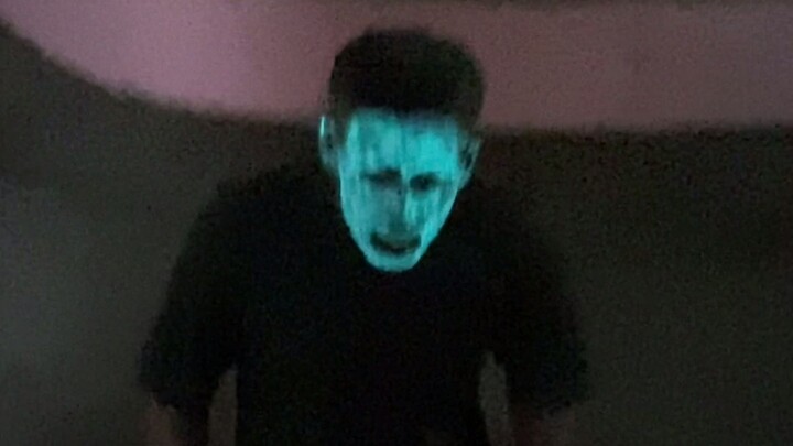 沈阳某公园惊现“老年版阿凡达”