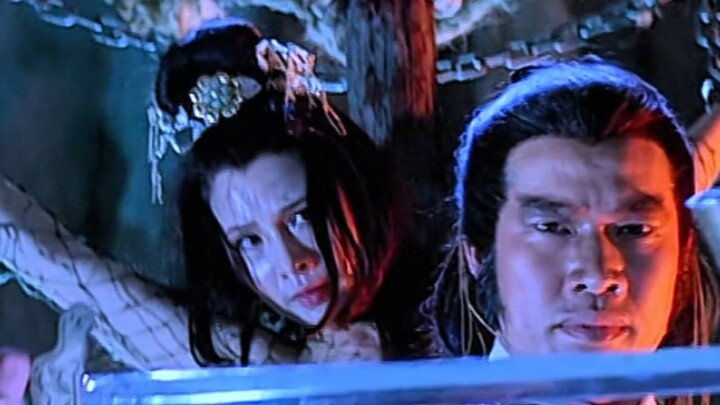 تمثال حسناء من كريستال عمره آلاف السنين يتحول إلى حقيقة عند وضع قطرة من الدم عليه!