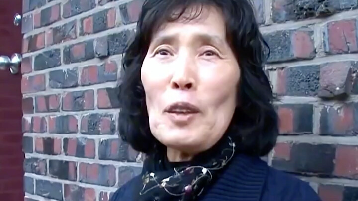 “Gloves are so important to her, so I’ve got to grab extra for her!” — Cute, Heartwarming, Cat