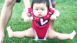 ทารกที่ไม่ชอบหญ้าจริงๆ - วิดีโอตลกสำหรับเด็ก พ่อคูล