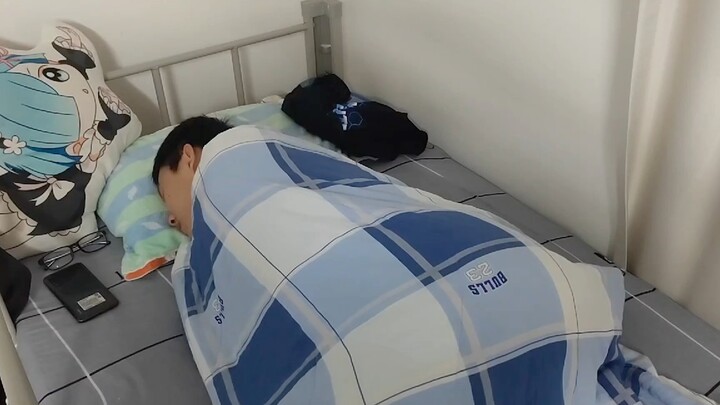 Tugas mata kuliah Pendidikan Politik dan Ideologi di universitas, jangan suka demi gengsi