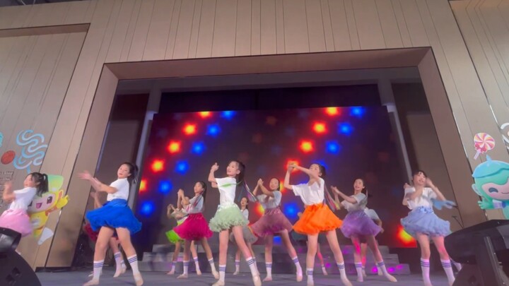 小学校园艺术节开场舞蹈，lalaland