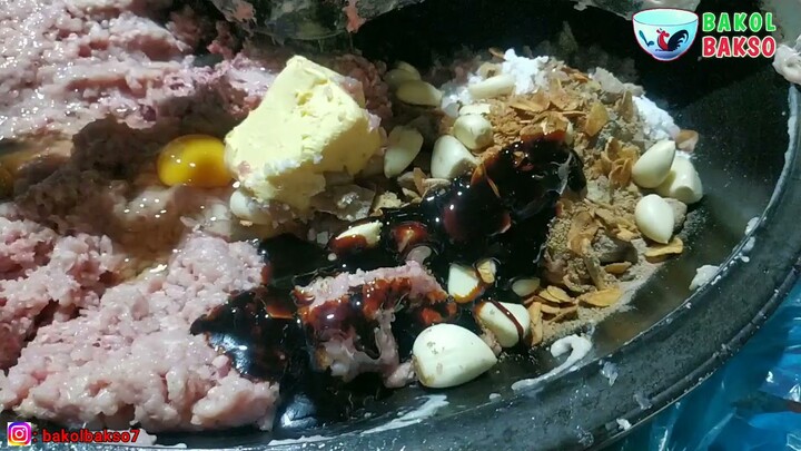 Bakso kenyal pakai daging sapi murah meriah cuma Rp 55.000 per kg jadi 750.000.