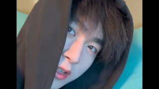 Contact List: I touched my roommate's foot from room 198, and surprisingly...? Watch the next episod