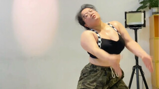 荭荭编舞- level up｜尽力了，小钢炮真的很难跳！下次有机会一定跳得更好QAQ