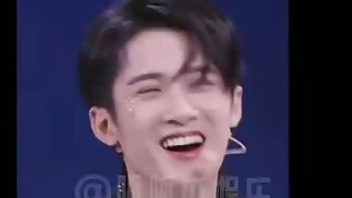 Tan Jianci sangat pandai memecahkan kacang~ Tan Jianci memiliki keterampilan aneh ini