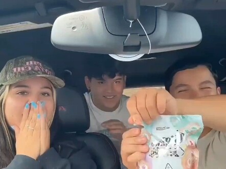 Overseas Labubu Unboxing Reactions Compilation (1): Phenomenal Item