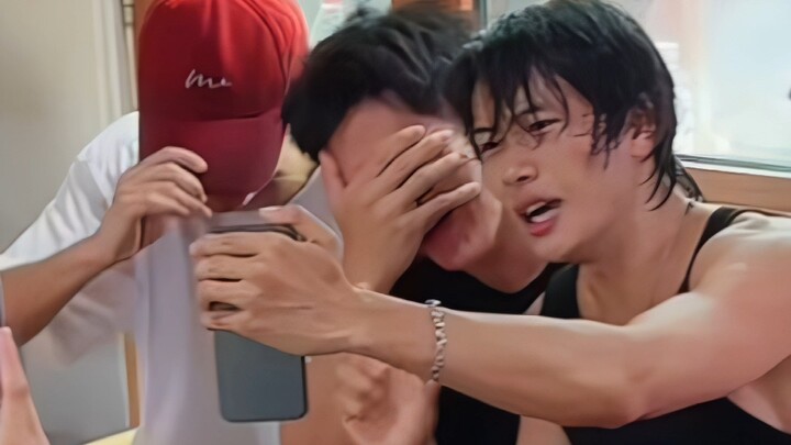 Hanya tinggal pulang untuk berbagi lemari es saja