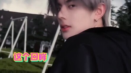 Cư dân mạng tình cờ gặp Tống Uy Long: Đúng là bạn bè của soái ca cũng đều là soái ca! Quá đỉnh, cùng