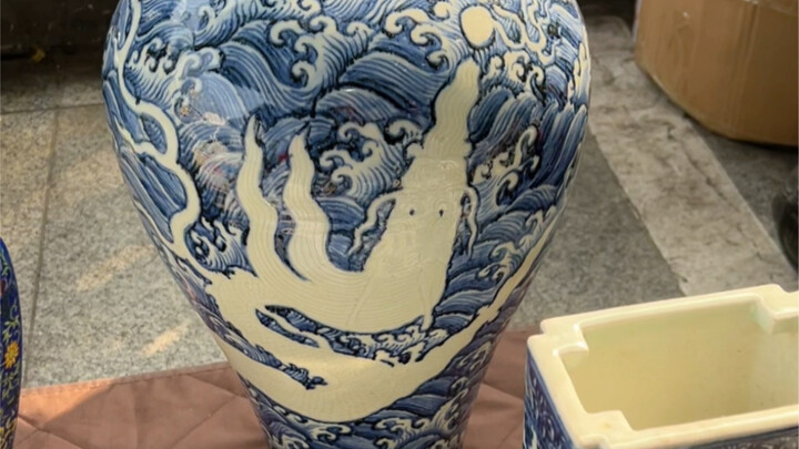 Old sir, you really know your porcelain!