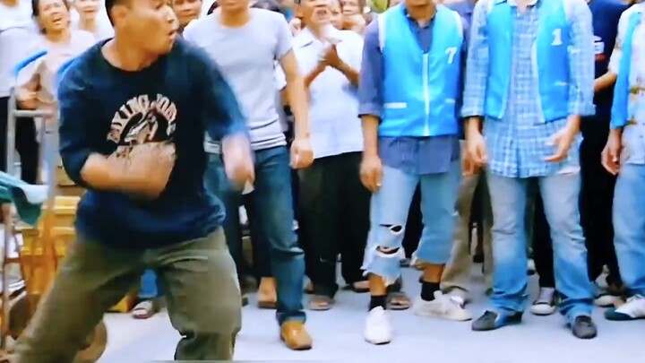 A bunch of street thugs got beaten black and blue by a little girl!