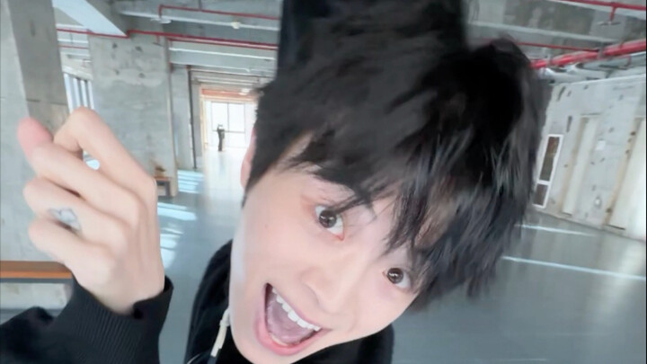 If you haven't been online for 25 years, just watch this.