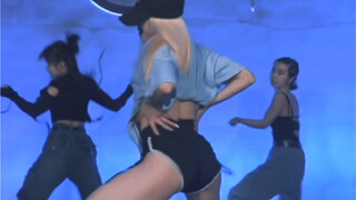 Hot girl phải nhảy cơ bản là phải kéo được vũ đạo của "Pretty Girls Walk" Nanan.