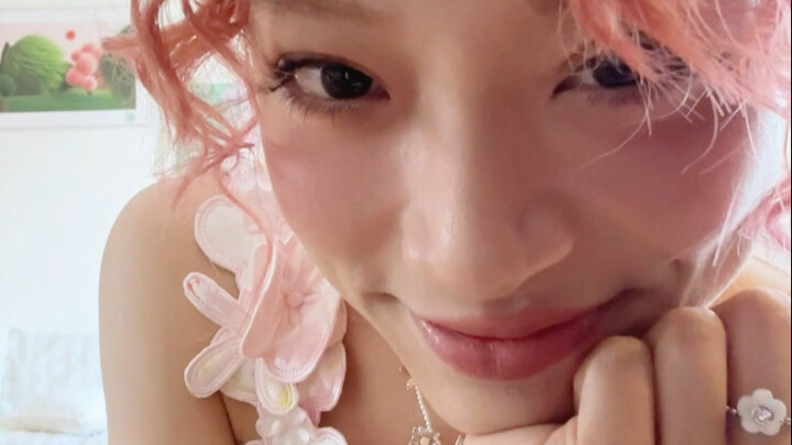 The spring breeze blows~