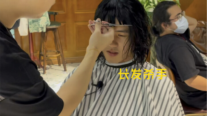 Hãy thân mật gọi tôi là “Kẻ Sát Nhân Tóc Dài”. Lần đầu gặp Lưu Hạo Nhiên ở Trùng Khánh ^_^