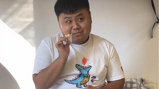 Đừng nói gì cả, tôi đang quan sát