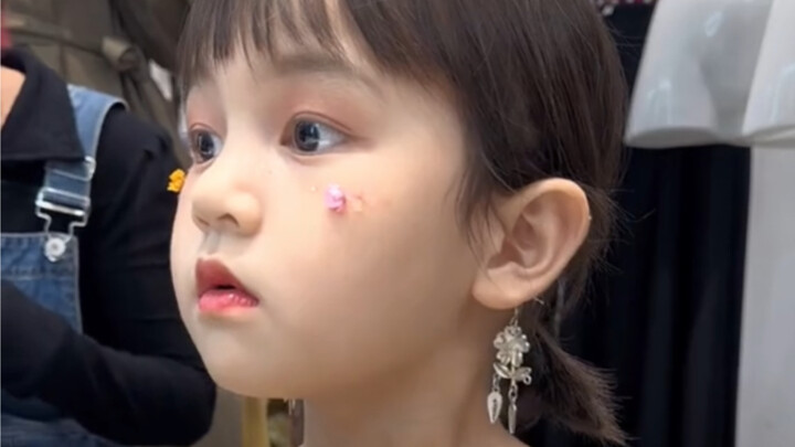 Dia bahkan tidak mengatakan sepatah kata pun, semuanya terjadi begitu alamiah dan saya pun mempercay