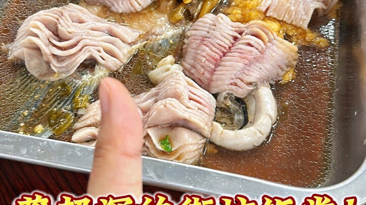 In Guangzhou!! This tiny, hidden gem tucked away in a narrow alley is seriously mind-blowingly delic