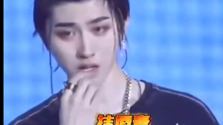 [Cai Xukun] Why hadn’t I noticed how smooth he is before? Is this the “塌房 effect”?