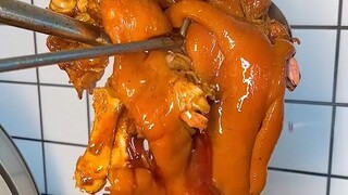 介绍下猪脚饭：“天选打工餐”