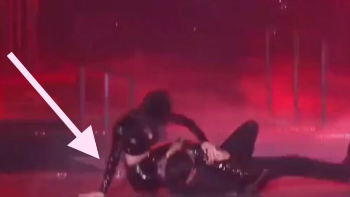 Shen Liu ล้มลงบนเวทีจริงหรือ? -