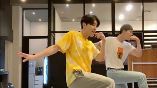 文钟业US challenge with B.A.P，郑大贤戳虽迟但到
