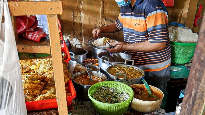WARUNG TANPA NAMA NYELEMPIT HAMPIR GAK KELIHATAN DARI JALAN TAPI SELALU RAME PEMBELI-Kuliner Gresik