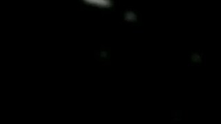 di mulut banyak tawa di hati banyak luka itulah saya