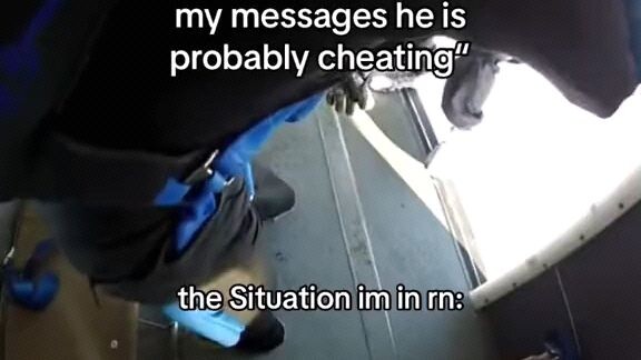 😭
