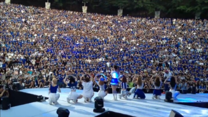 งานฉลองครบรอบสถาบัน: กระจกจับผีของพวกปั้นกระแส! ความนิยมในระดับชาติและความโด่งดังที่ถูกขับขานกันปากต