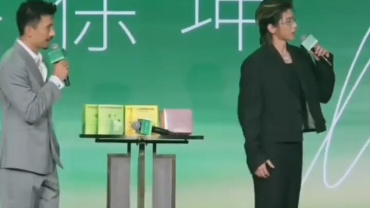 How dare you treat our宗主 like this! #CaiXukun# CaiXukun