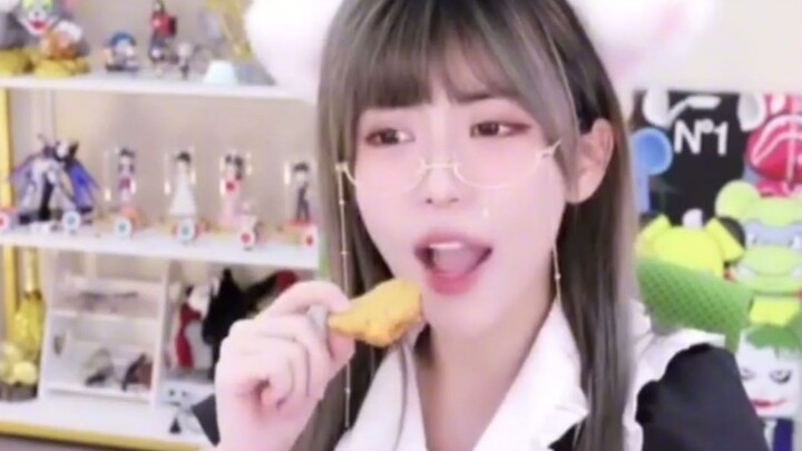 Cà tím csgo: Anh muốn lừa tôi nạp vây cá mập phải không? Chị Chu: Không có gì, tiếp theo nhé!