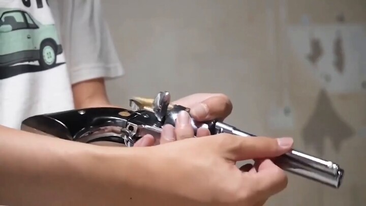 Làm thế nào để súng lục ổ quay bắn liên tiếp nhanh chóng?