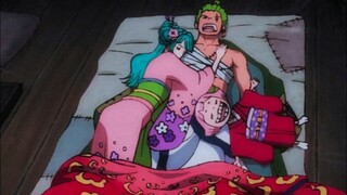 ZORO MENANG BANYAK