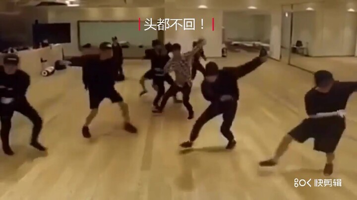 【إكسو】【كيم مين سيوك】التحركات الإلهية لأخينا الأكبر من الفرقة العظيمة!!! قدراته الحقيقية ليست مجرد كل