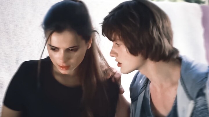 Latvian fake orthopedics! Gloomy brother, possessive, forcefully kisses sister [Global 100 Unpopular