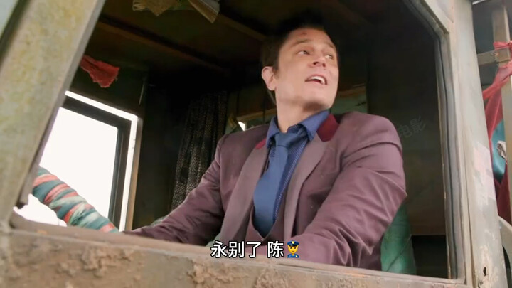 He's the ultimate authority! No foreigner can escape Long Ge's grasp~