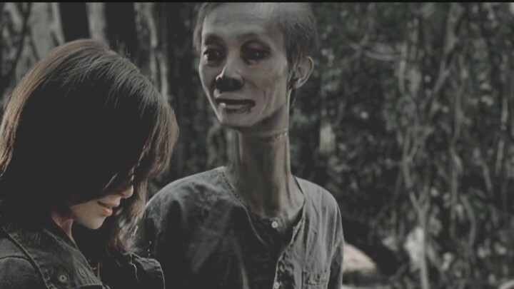 นักเขียนหญิงผู้แต่งนิยายสยองขวัญ บังเอิญหลุดเข้าสู่มิติลี้ลับ แล้วต้องเผชิญกับขบวนพาเหรดปีศาจนับร้อย