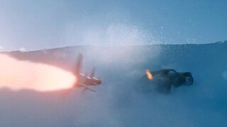 Film balap super hot, seorang pria mengendarai mobil mewah dan bersaing dengan rudal termal, dan kes