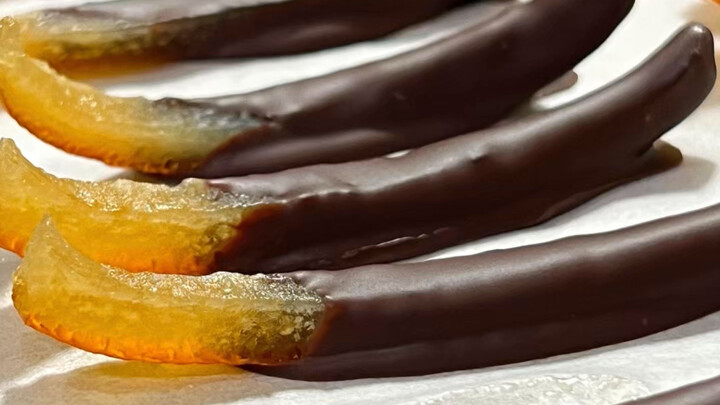 Untuk membuat kulit jeruk berbalut gula, ada dua hal penting